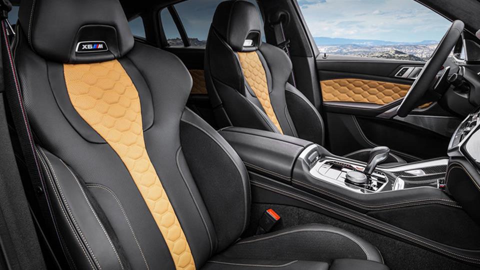 کابین ب ام و X6 M